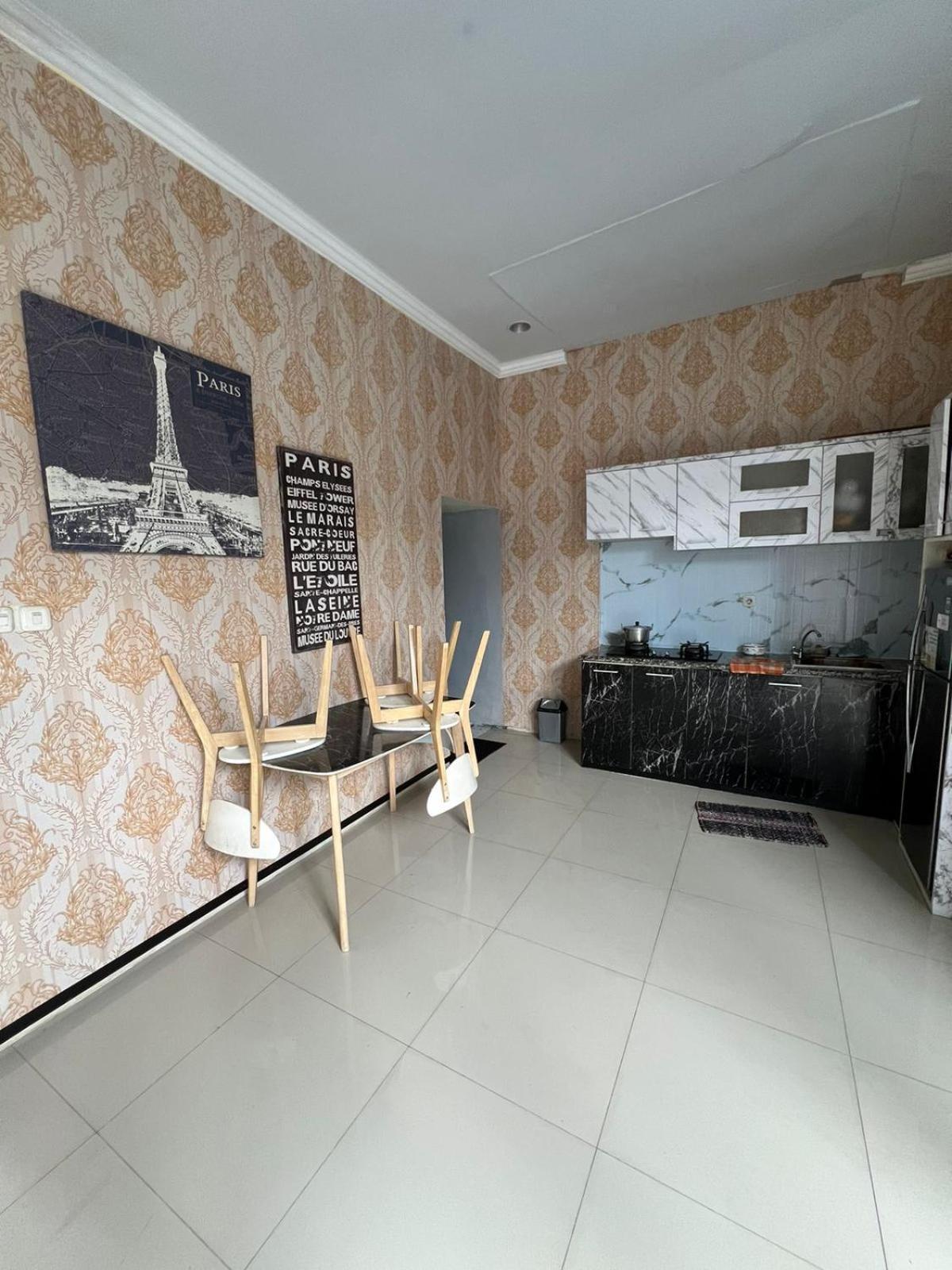 Casa Rani Batu Malang Villa Eksteriør billede